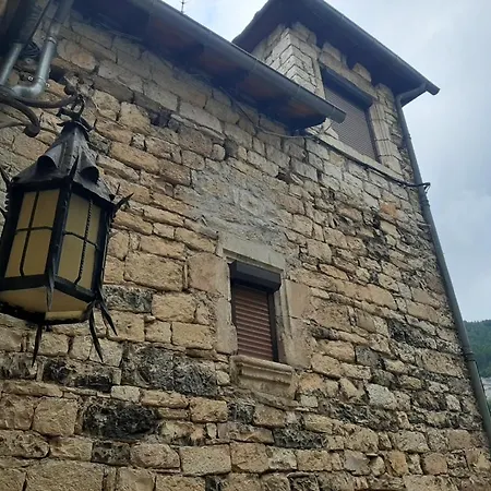 Le De Latour Haute *